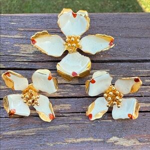 Vintage Cerrito 1985 Dogwood Flower Brooch and Clip On Earrings